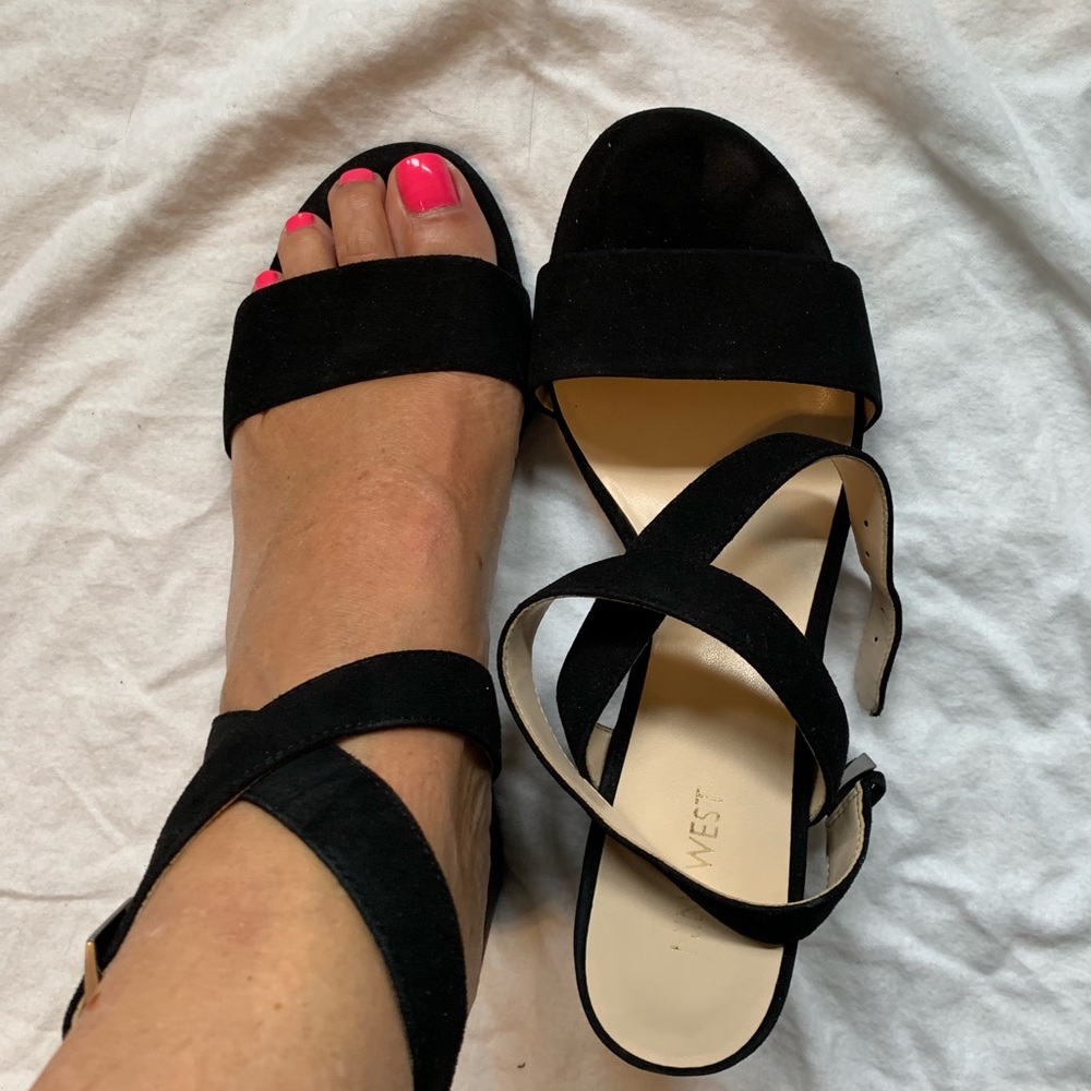 MINT🖤Nine West Pruce Ankle strap Blk Sandals 9.5